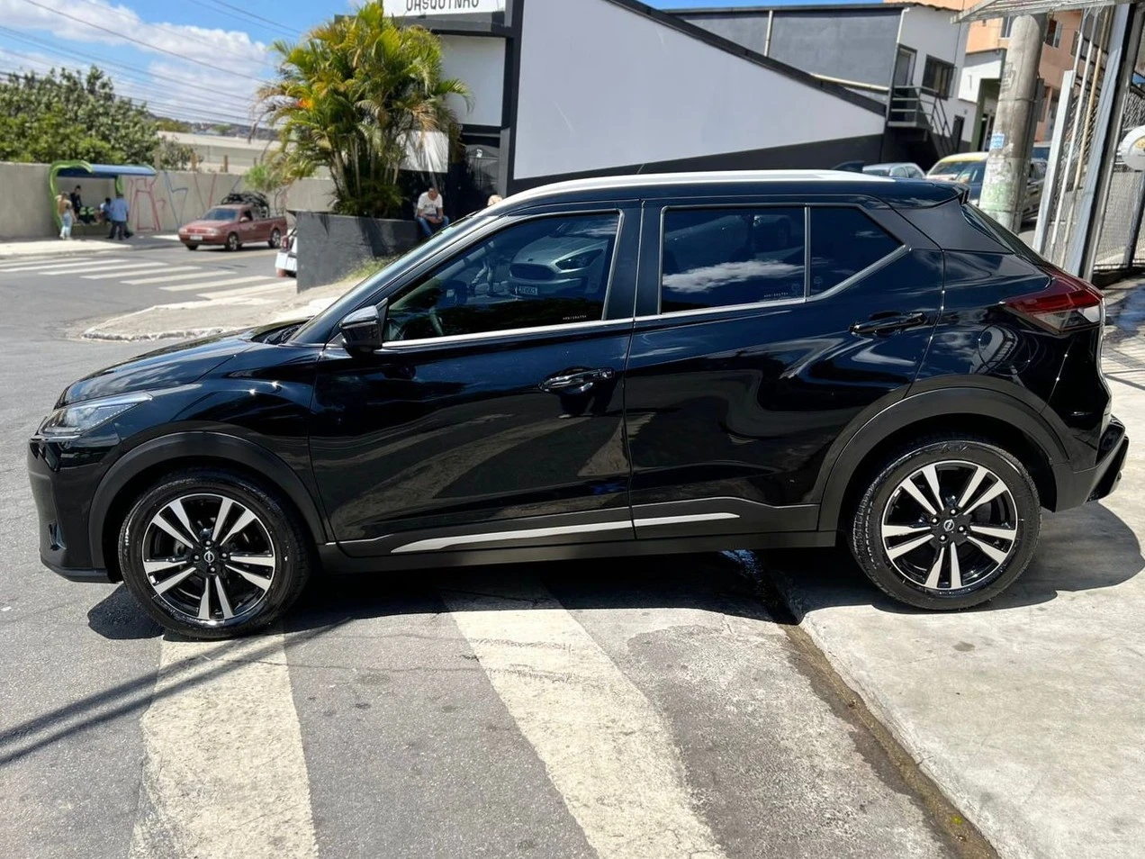 NISSAN KICKS