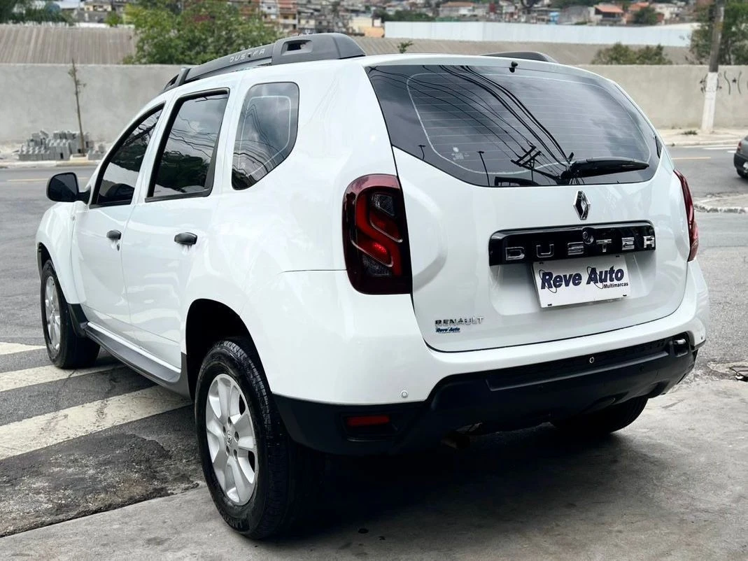 RENAULT DUSTER