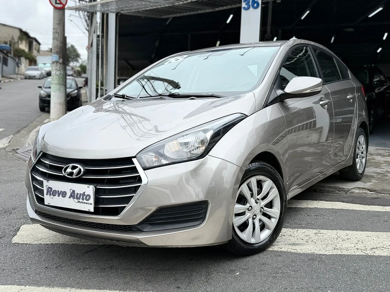 HYUNDAI HB20S