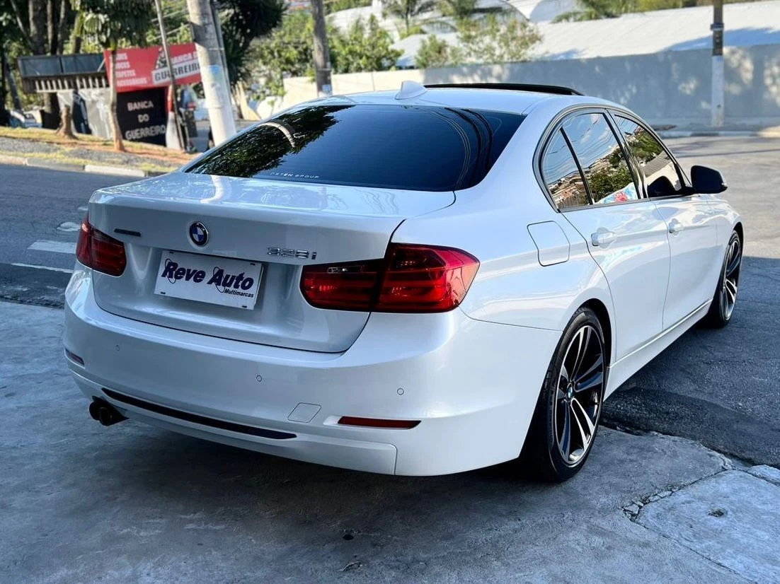 BMW 328i