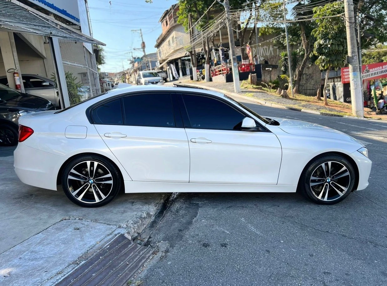 BMW 328i