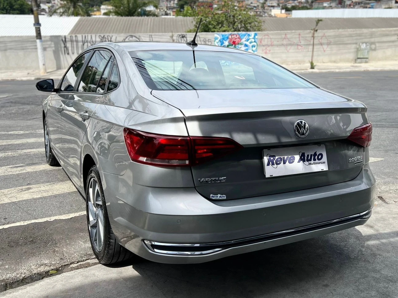 VOLKSWAGEN VIRTUS