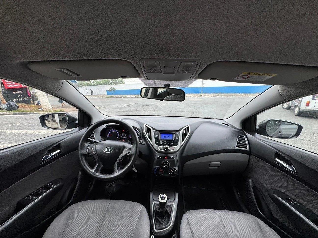 HYUNDAI HB20S