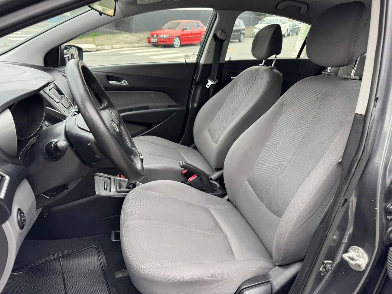 HYUNDAI HB20S
