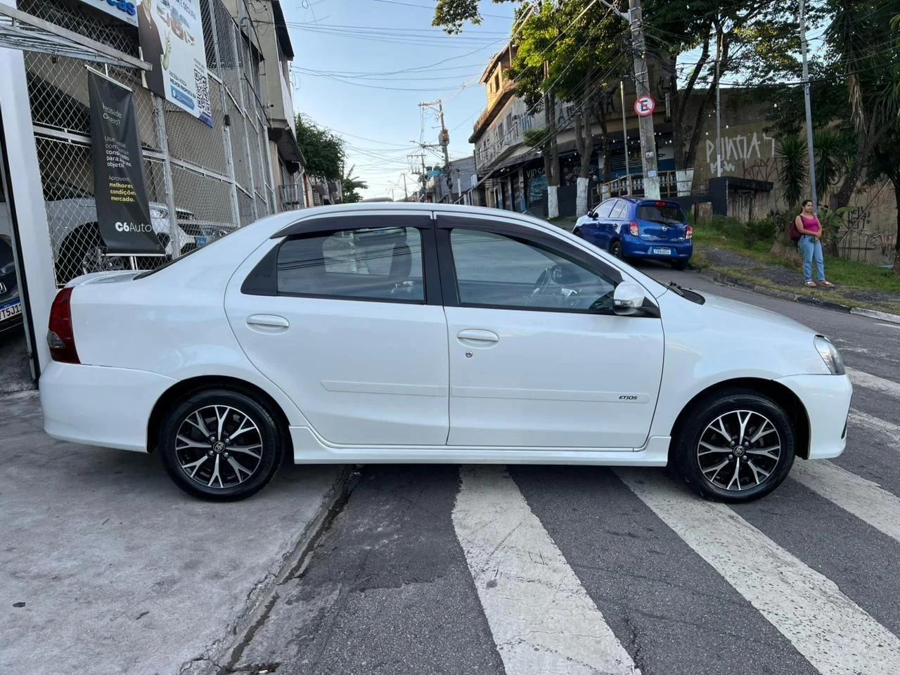 TOYOTA ETIOS