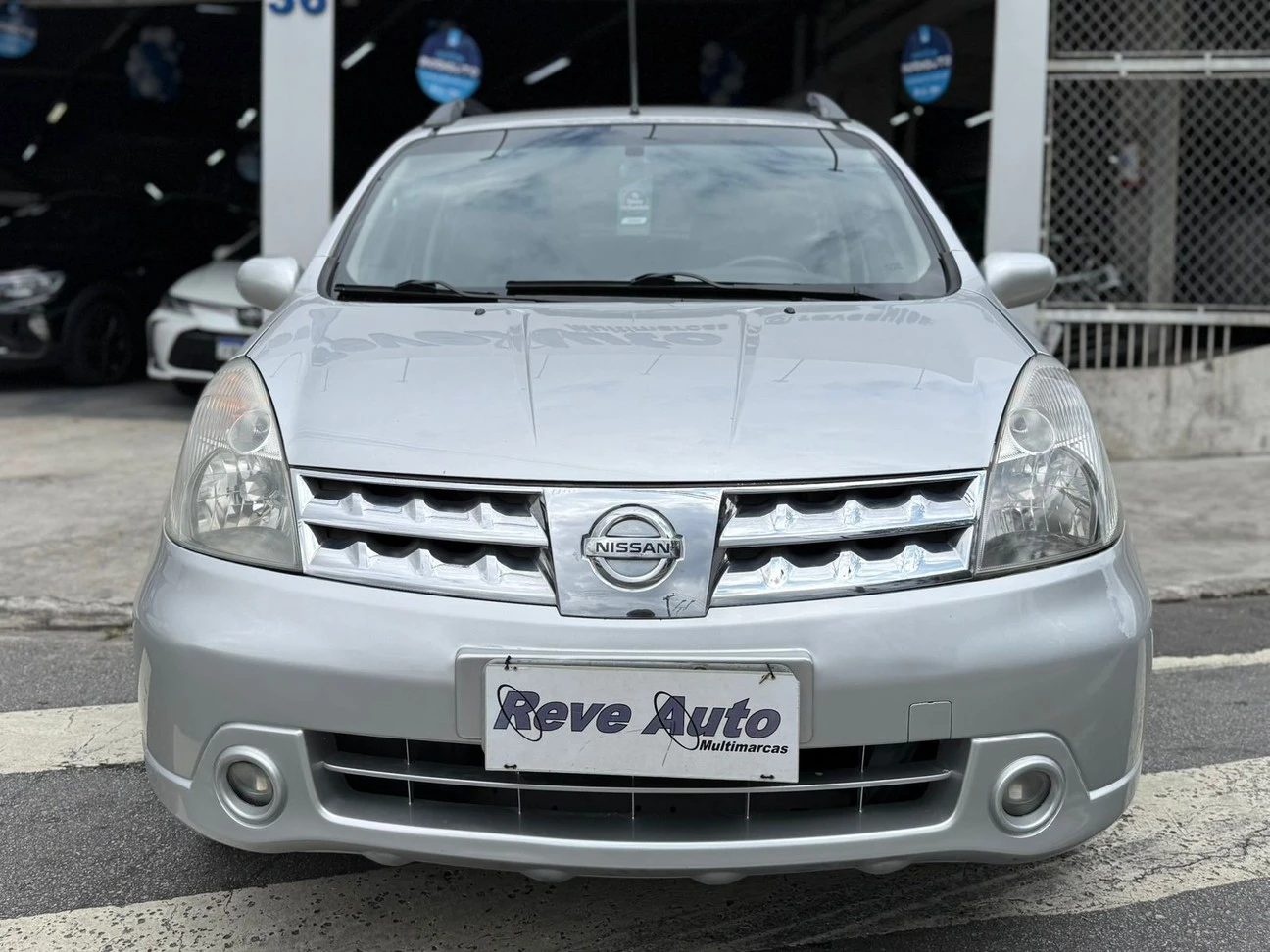 NISSAN GRAND LIVINA