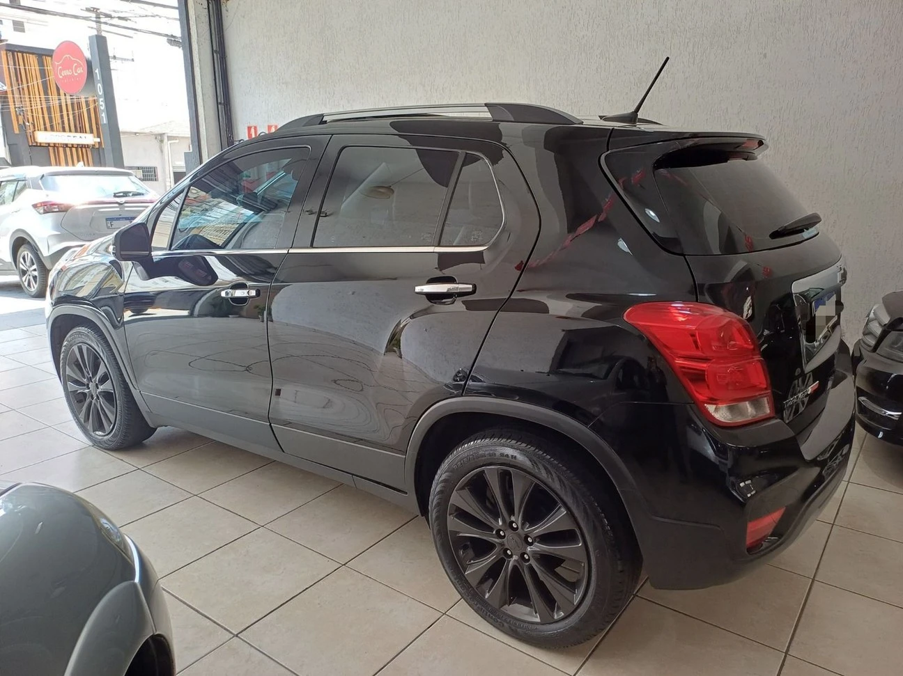 CHEVROLET TRACKER