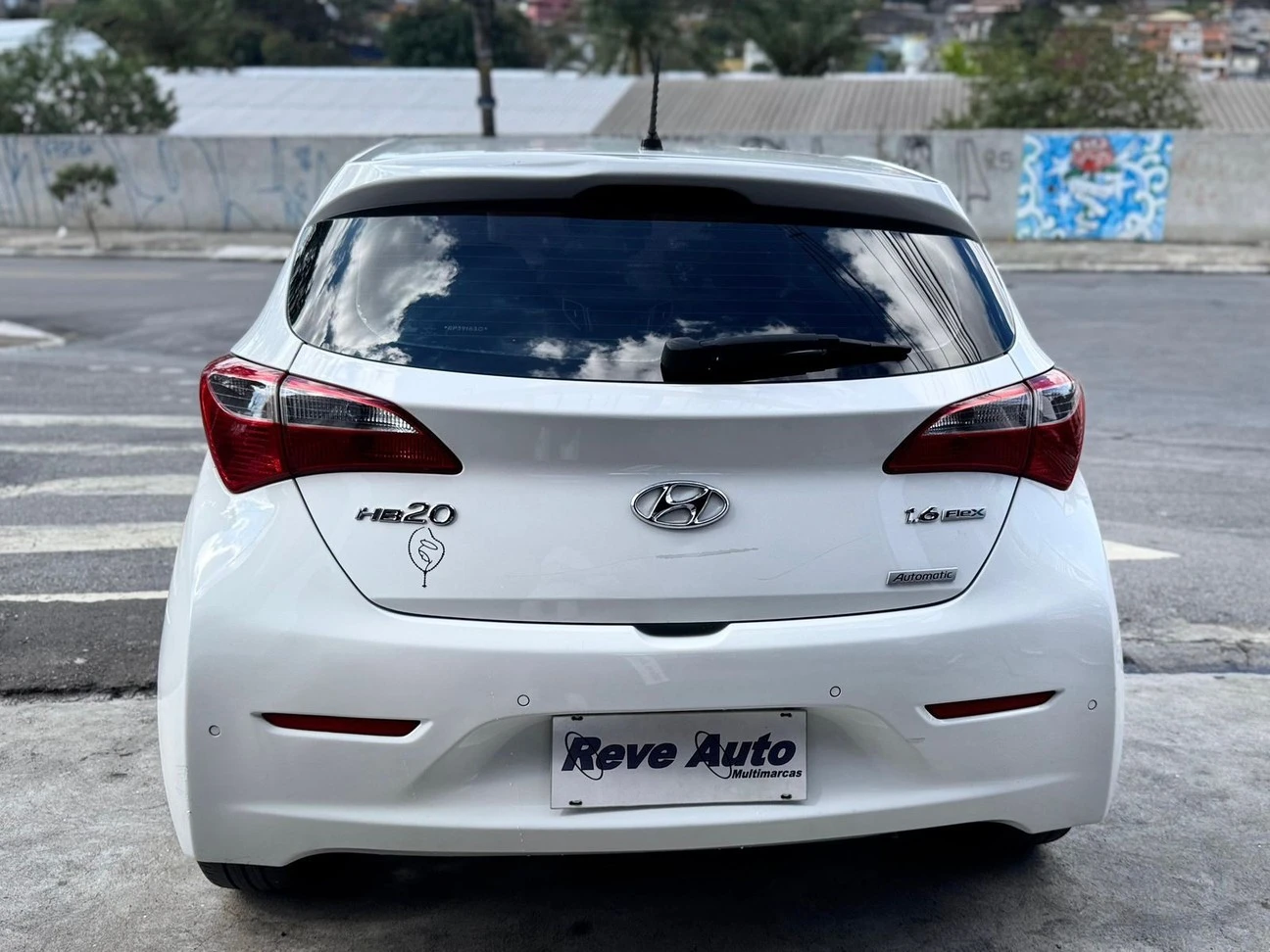 HYUNDAI HB20