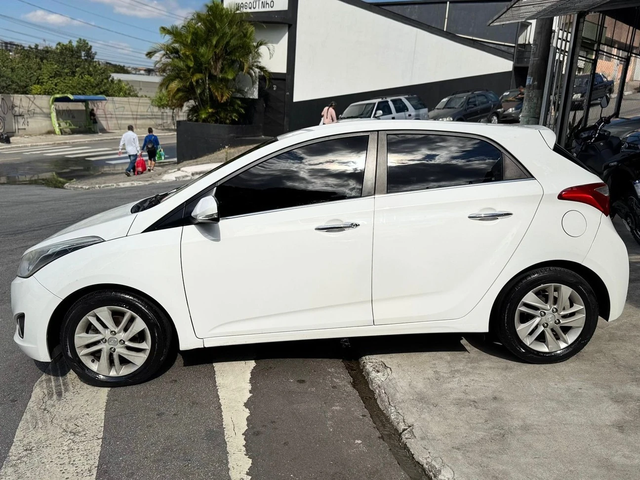 HYUNDAI HB20