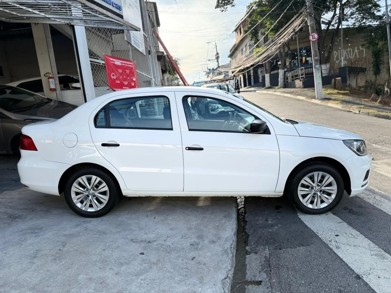 VOLKSWAGEN VOYAGE