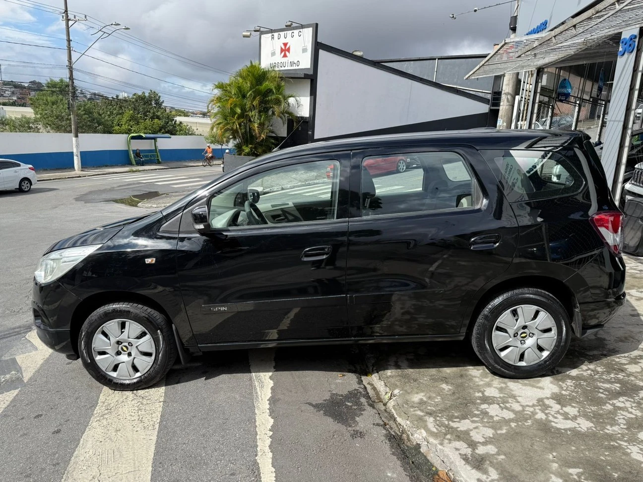 CHEVROLET SPIN