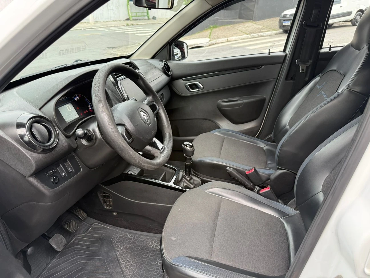 RENAULT KWID