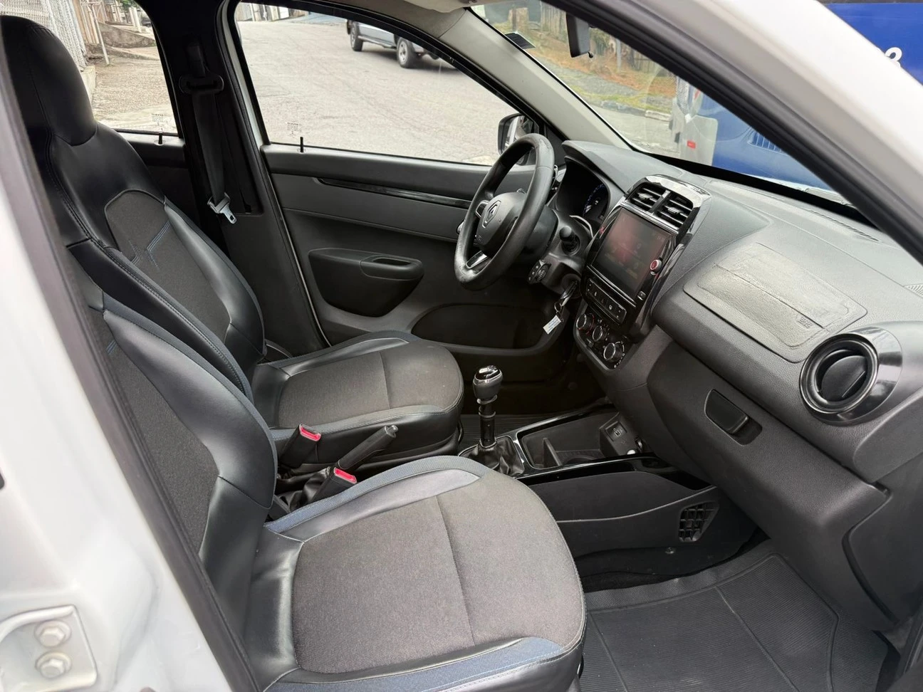 RENAULT KWID