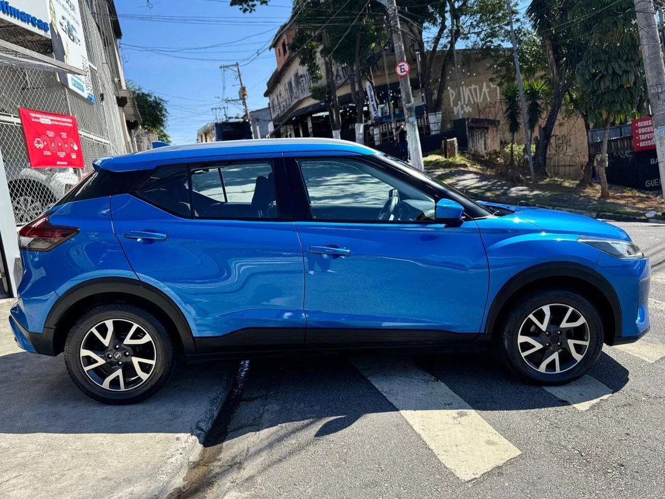 NISSAN KICKS