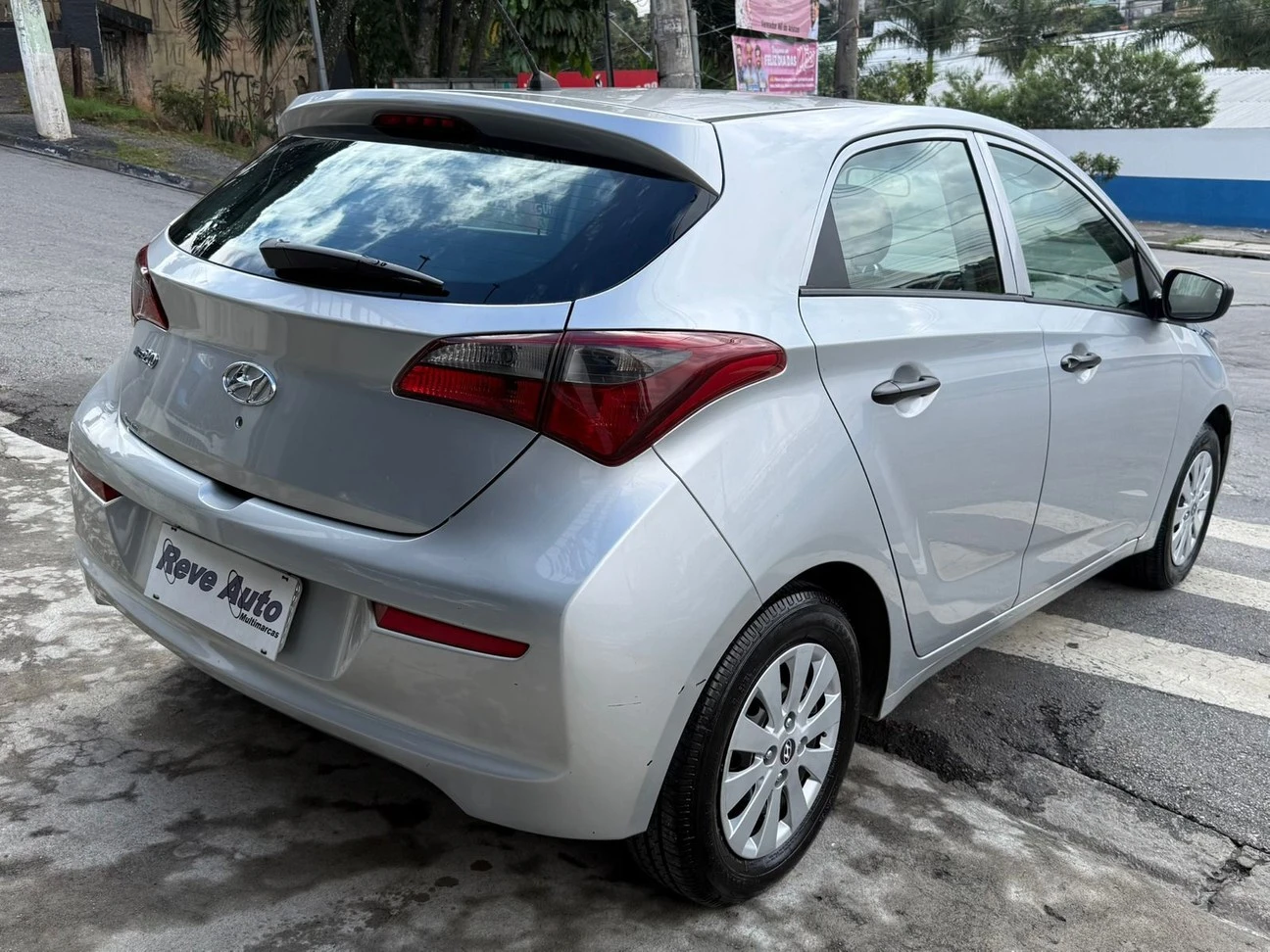 HYUNDAI HB20