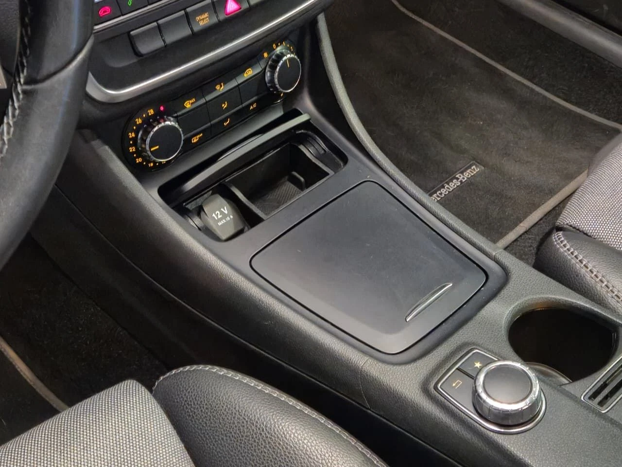 MERCEDES-BENZ GLA 200