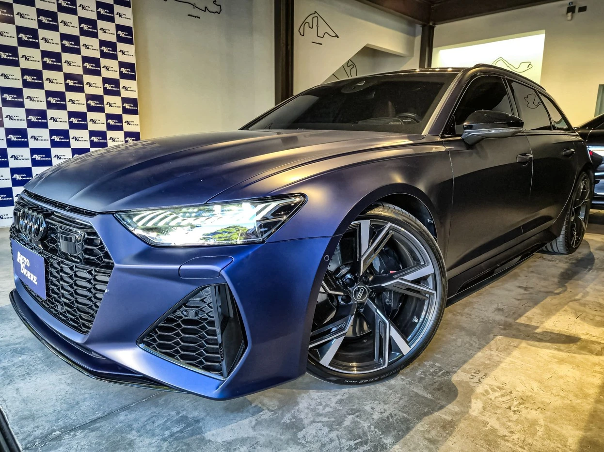 AUDI RS6