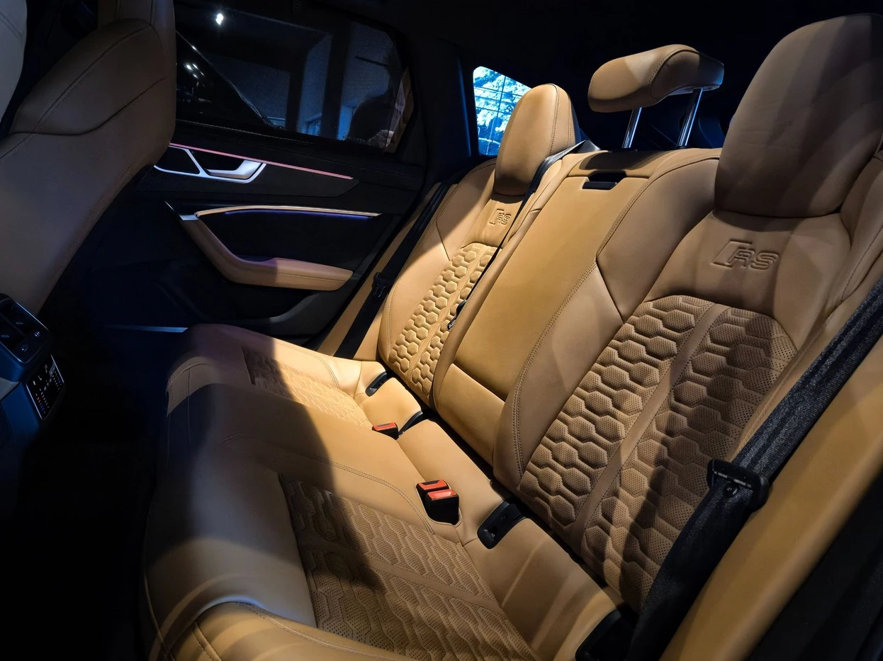 AUDI RS6