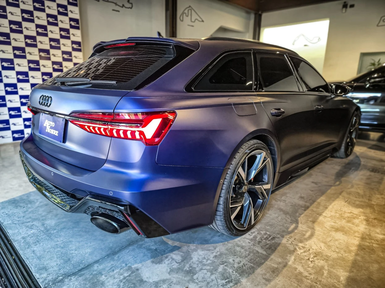 AUDI RS6