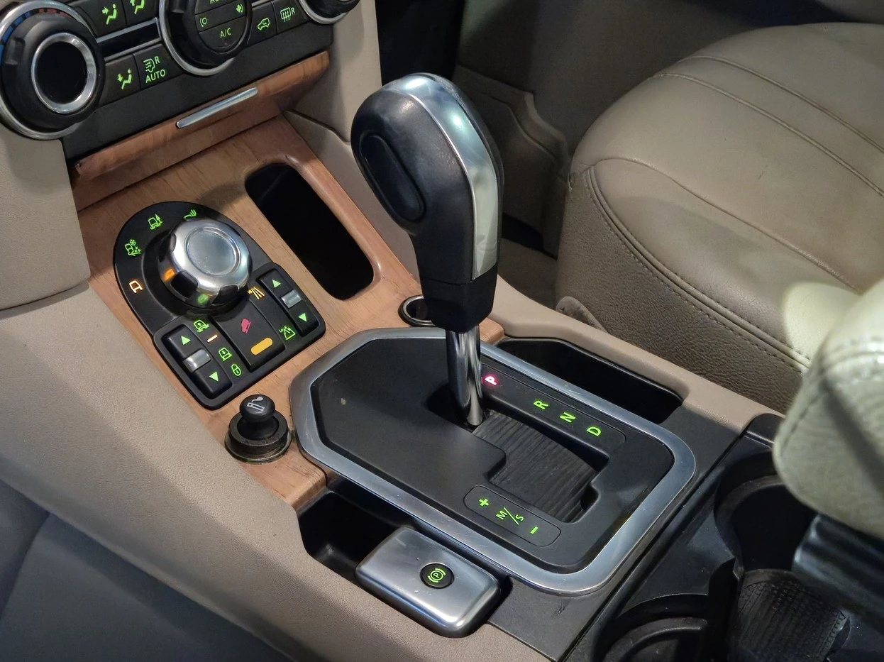 LAND ROVER DISCOVERY 4