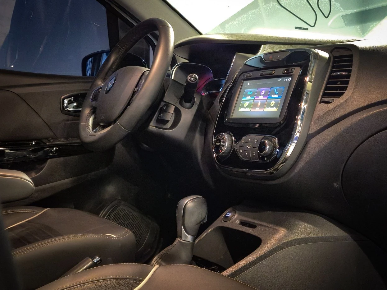 RENAULT CAPTUR