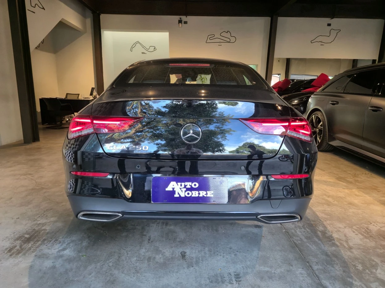 MERCEDES-BENZ CLA 250