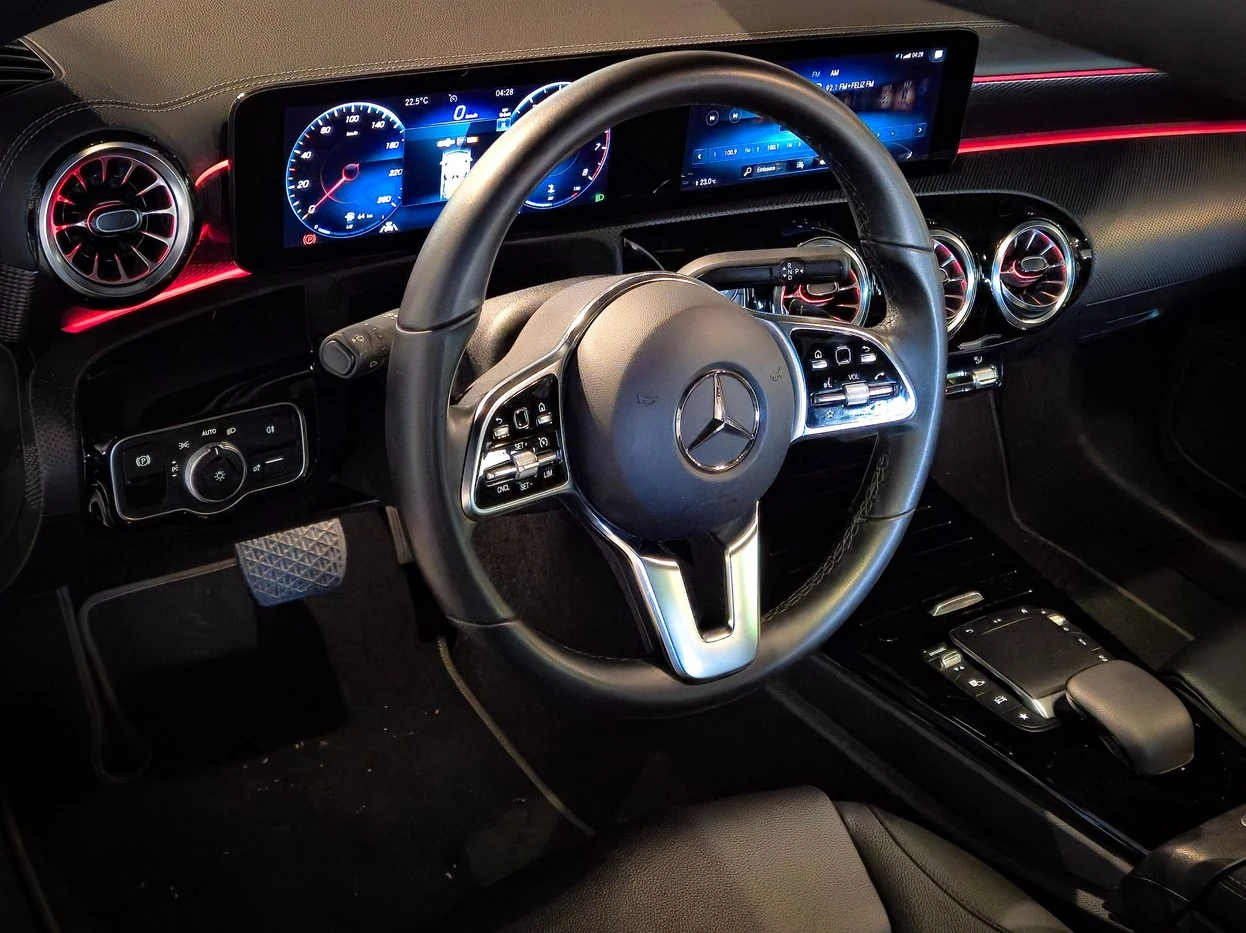 MERCEDES-BENZ CLA 250