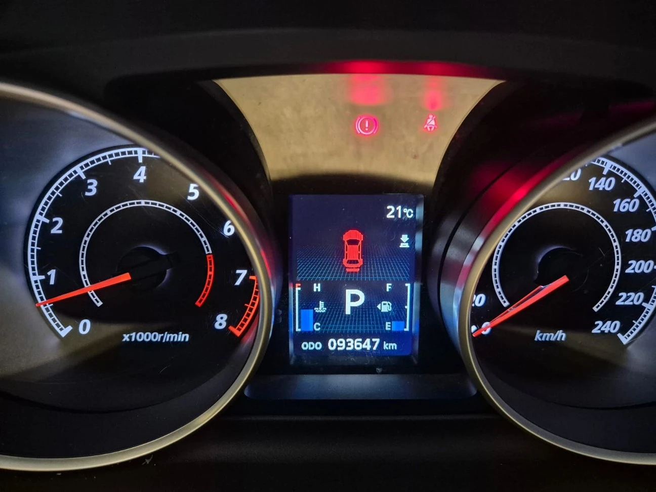 MITSUBISHI OUTLANDER