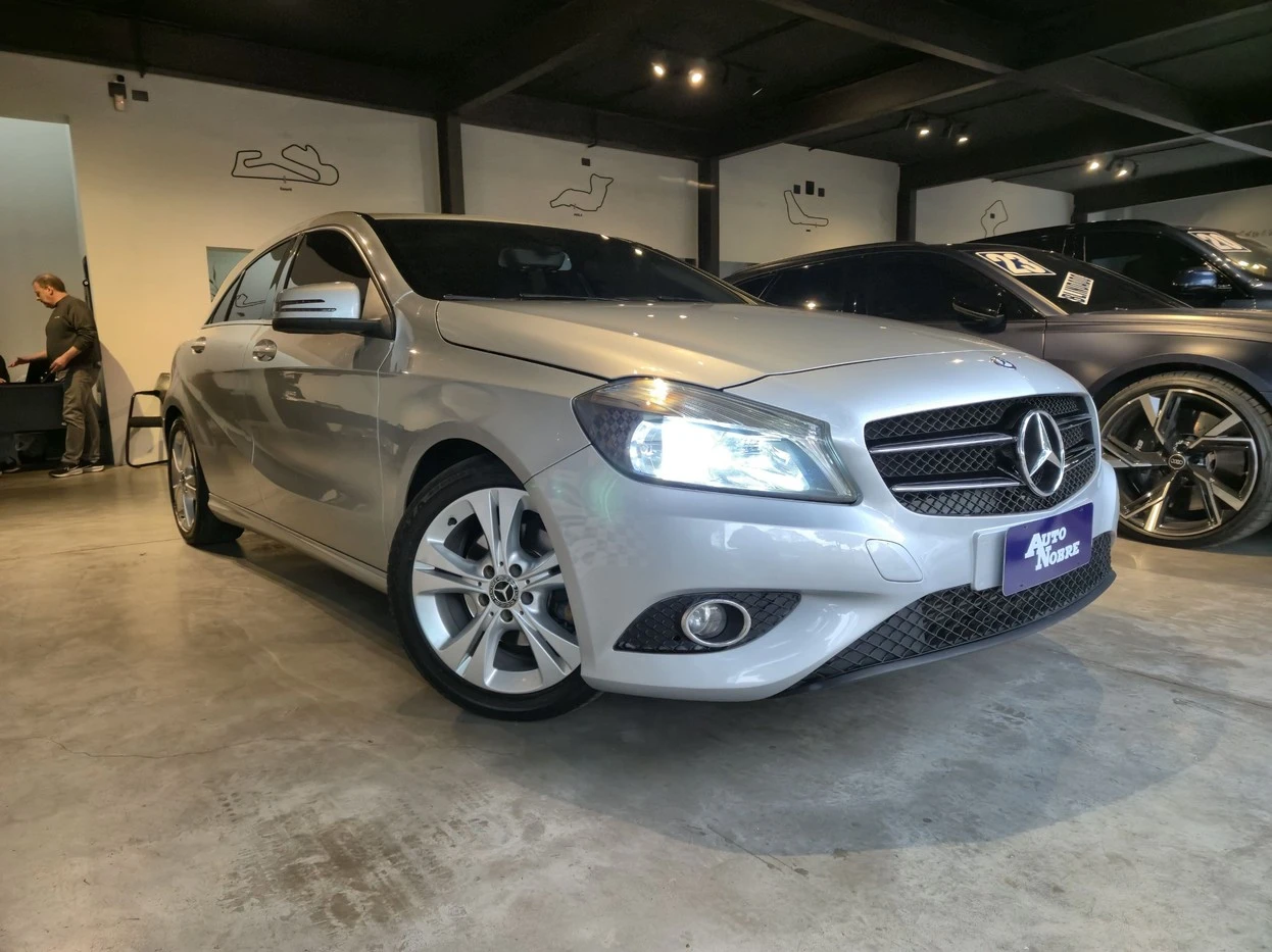 MERCEDES-BENZ A 200