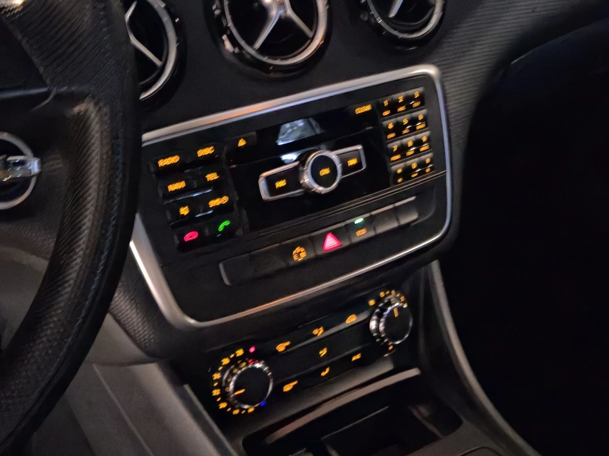 MERCEDES-BENZ A 200