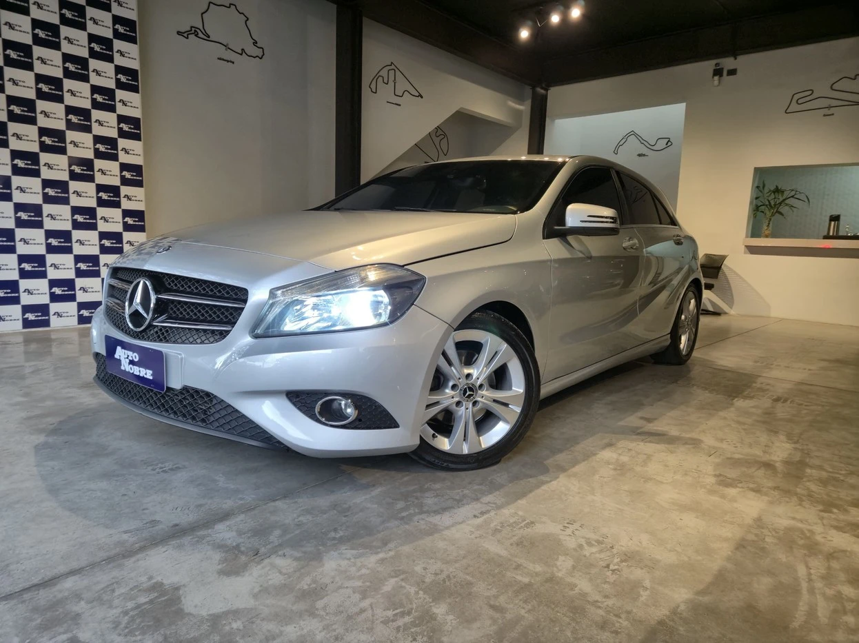MERCEDES-BENZ A 200