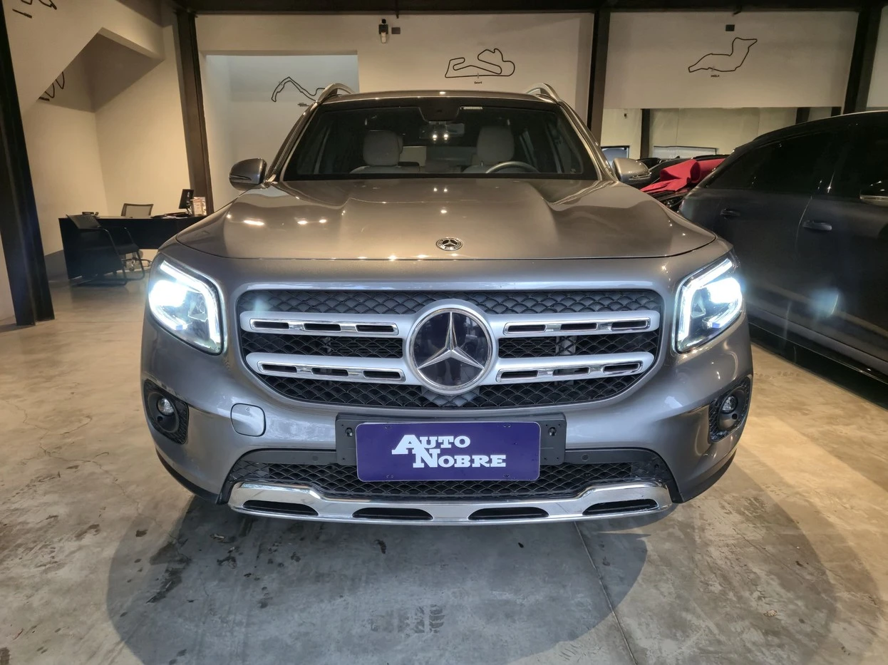 MERCEDES-BENZ GLB 200