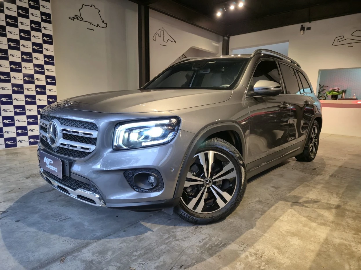 MERCEDES-BENZ GLB 200