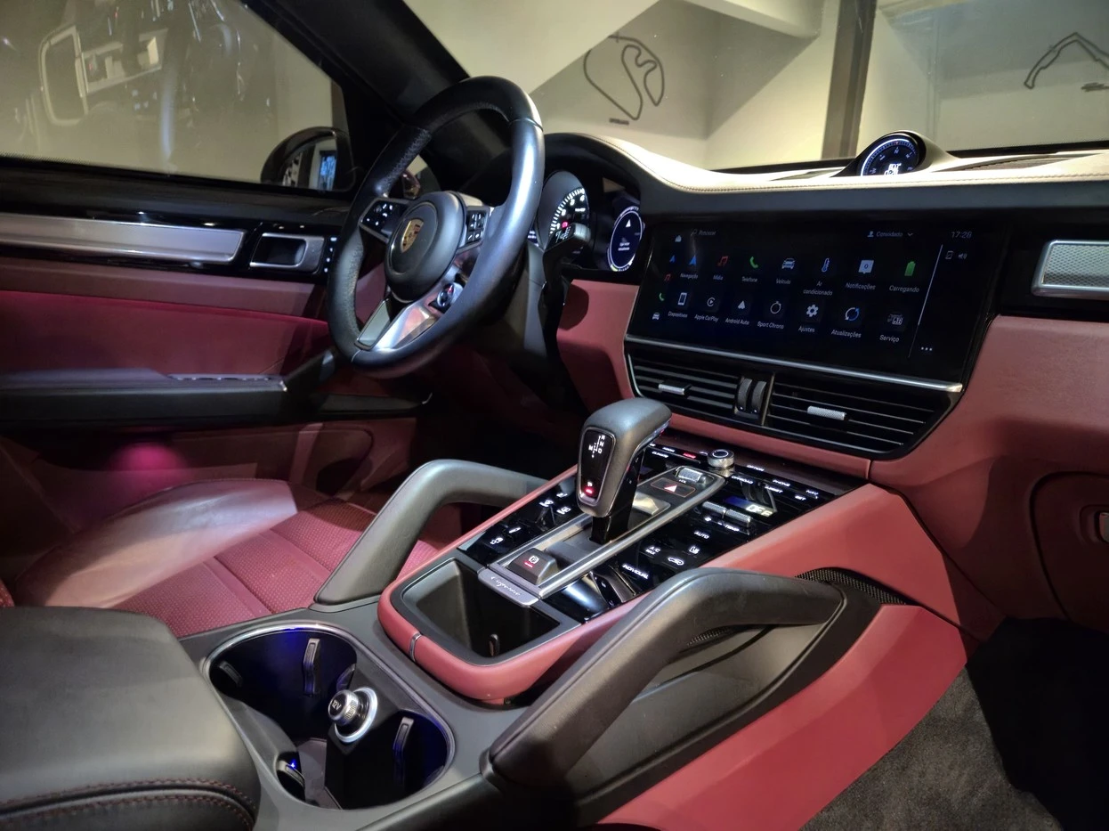 PORSCHE CAYENNE
