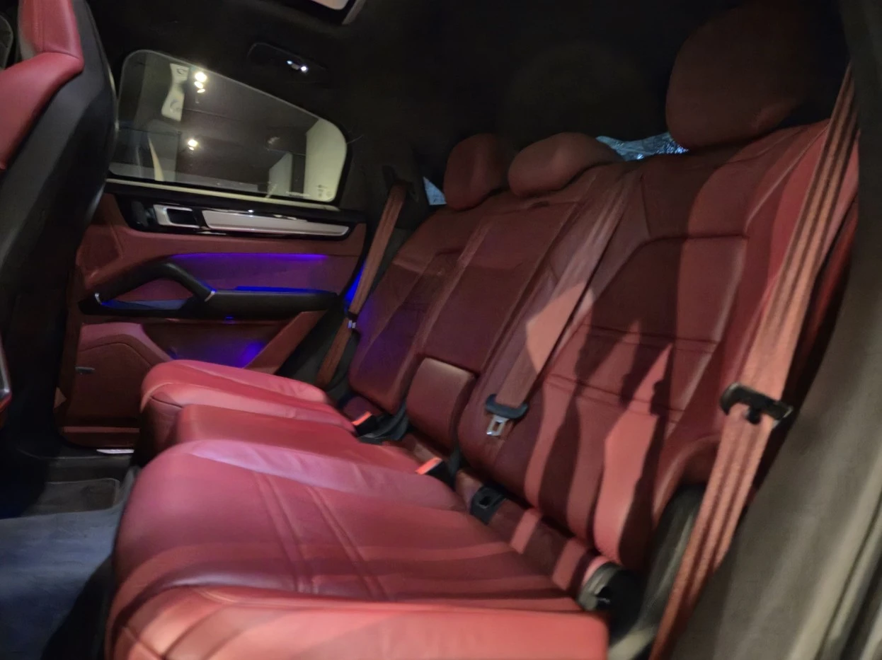 PORSCHE CAYENNE