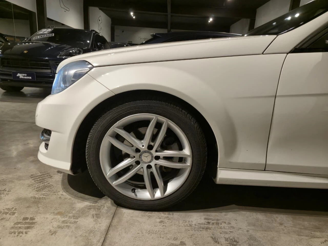 MERCEDES-BENZ C 180