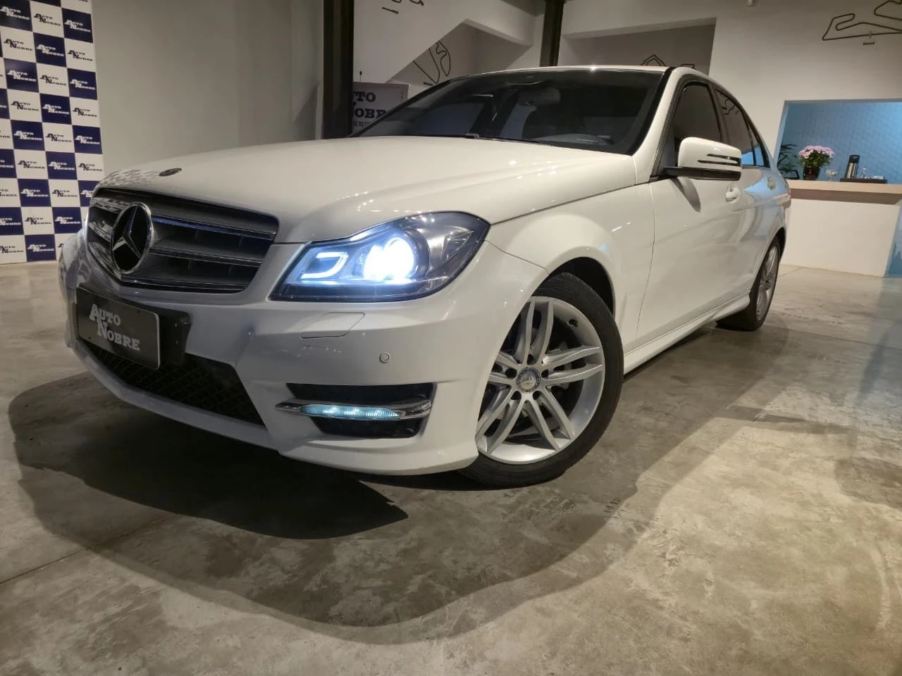 MERCEDES-BENZ C 180