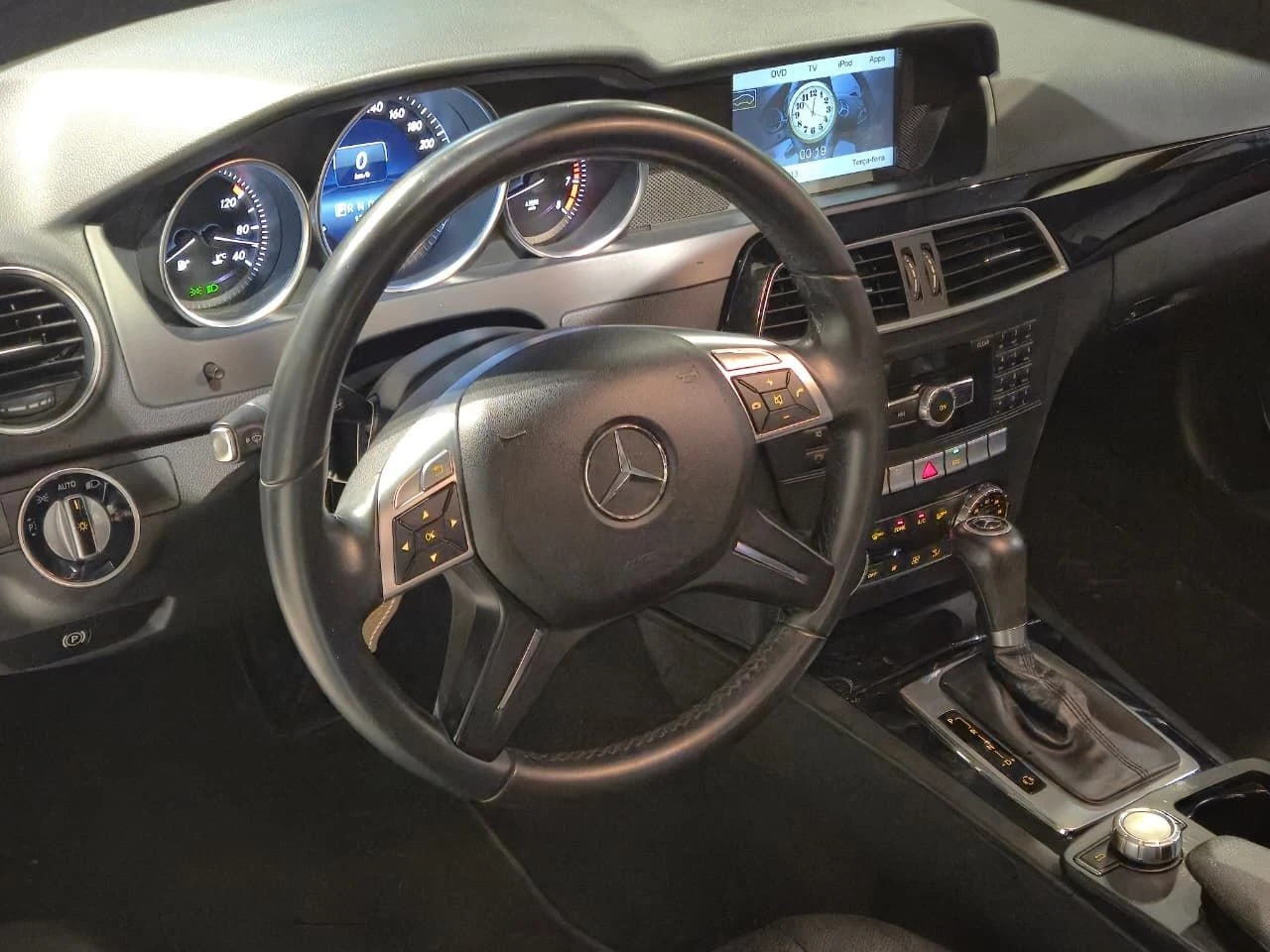 MERCEDES-BENZ C 180