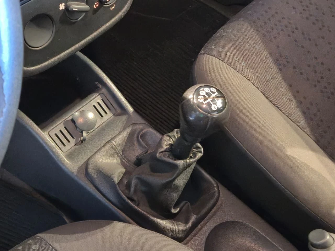 CHEVROLET MONTANA