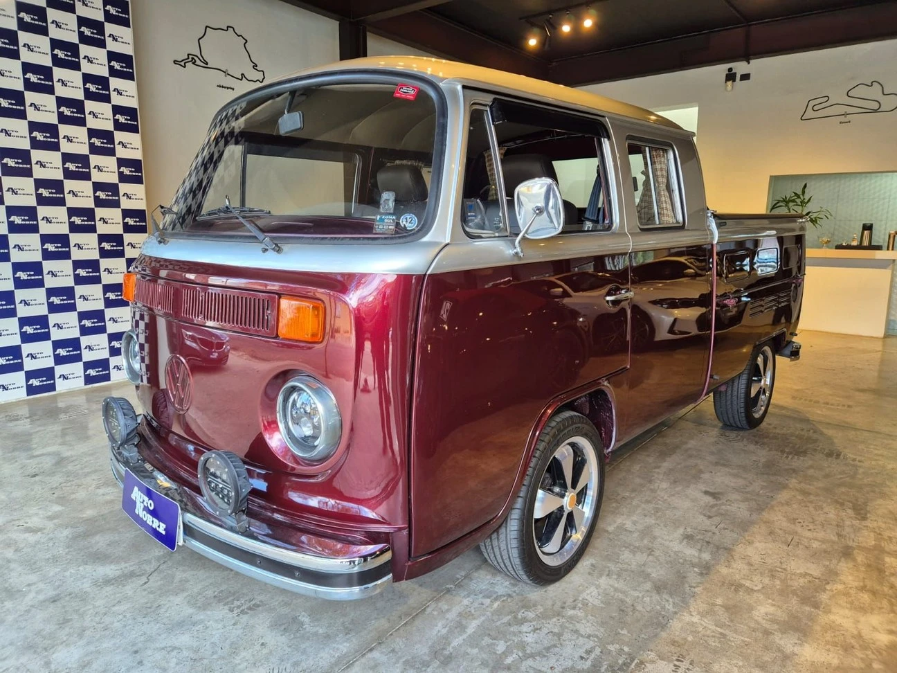 VOLKSWAGEN KOMBI