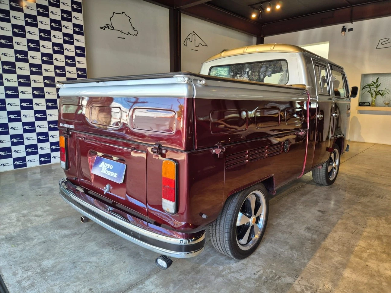 VOLKSWAGEN KOMBI