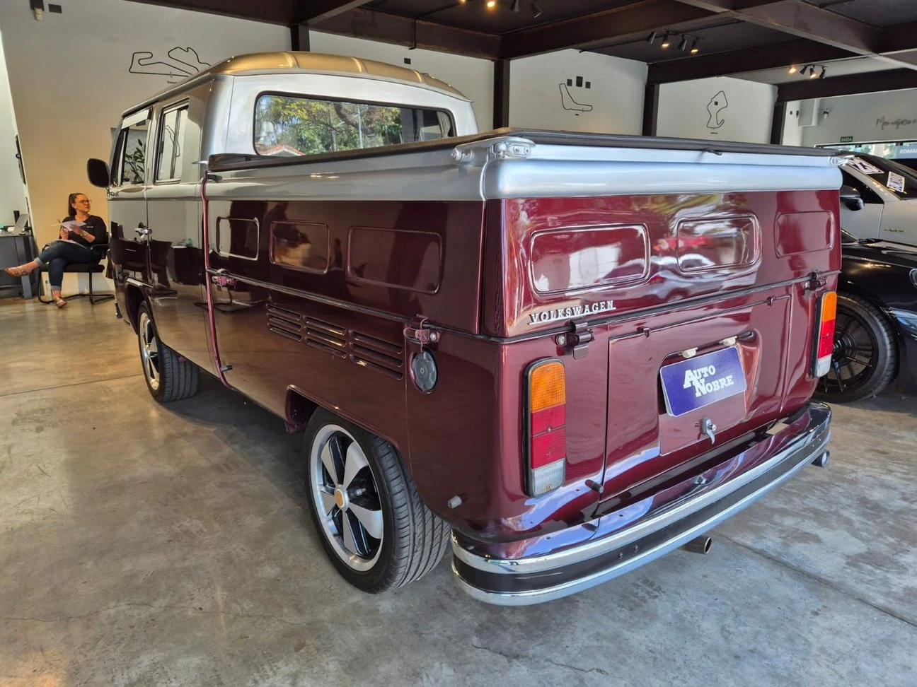 VOLKSWAGEN KOMBI