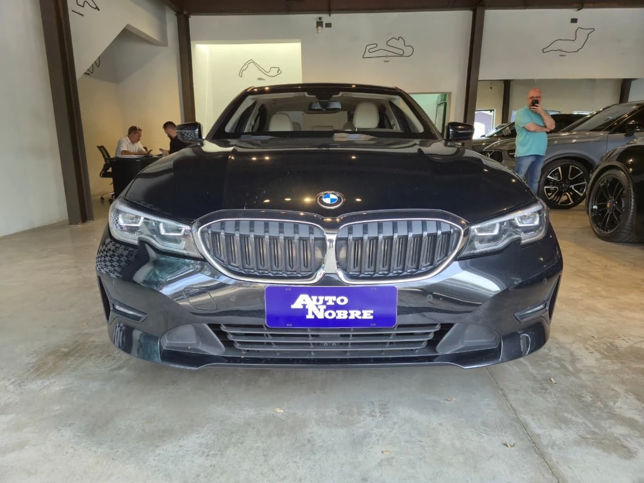 BMW 320I