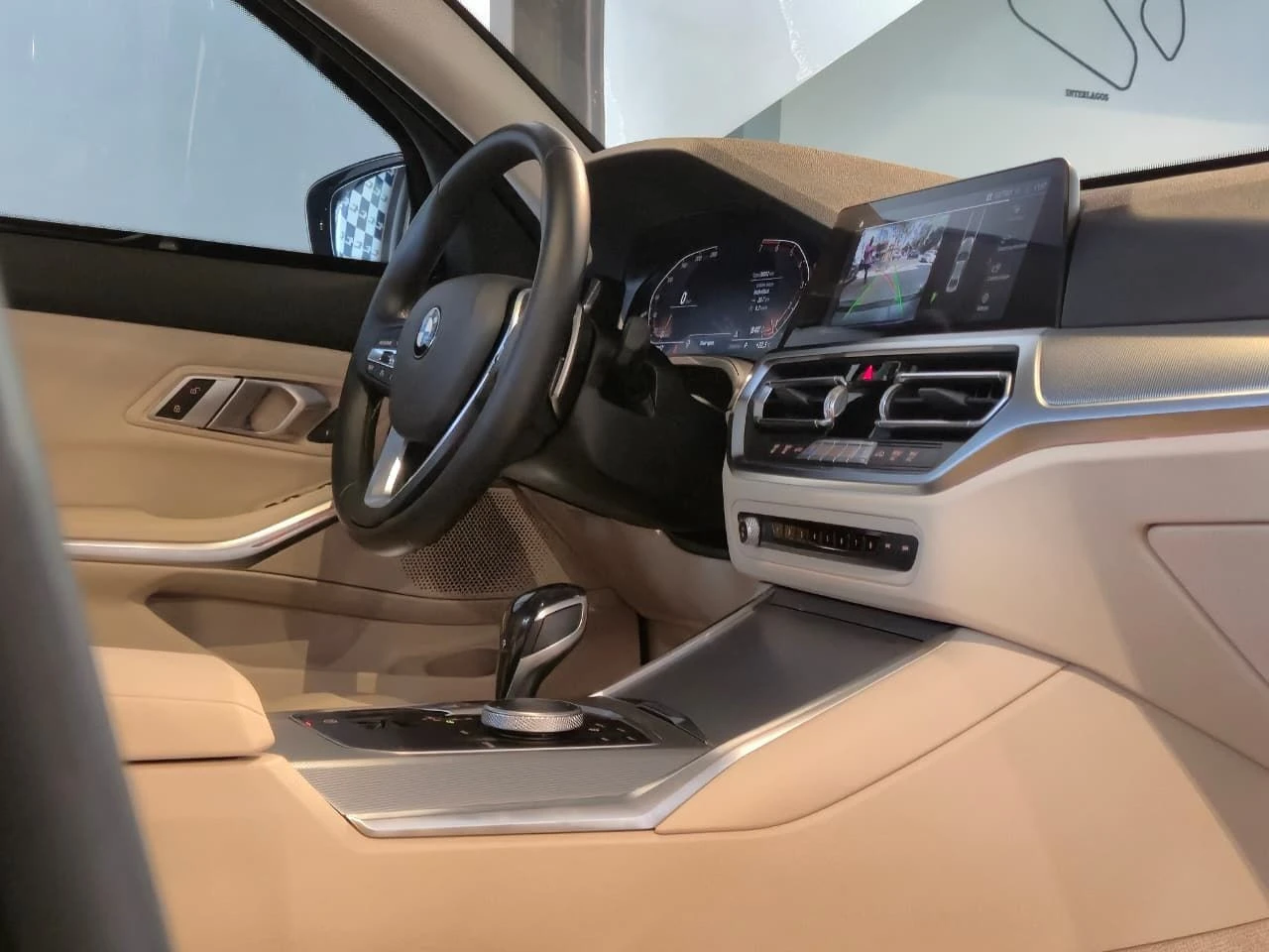 BMW 320I
