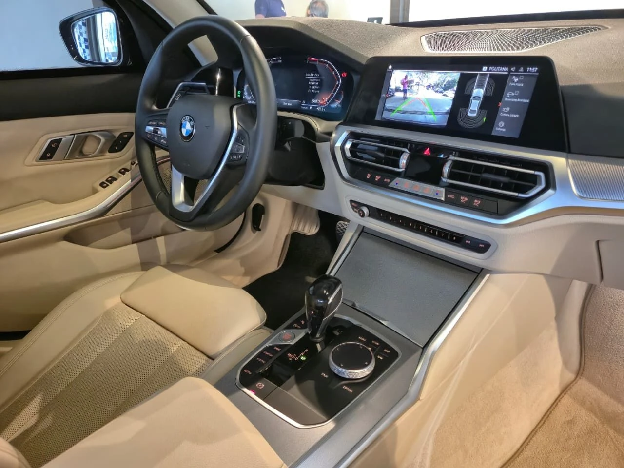 BMW 320I