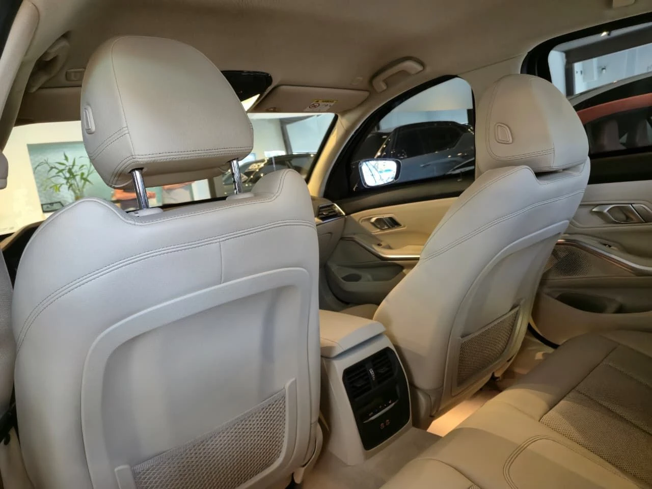 BMW 320I
