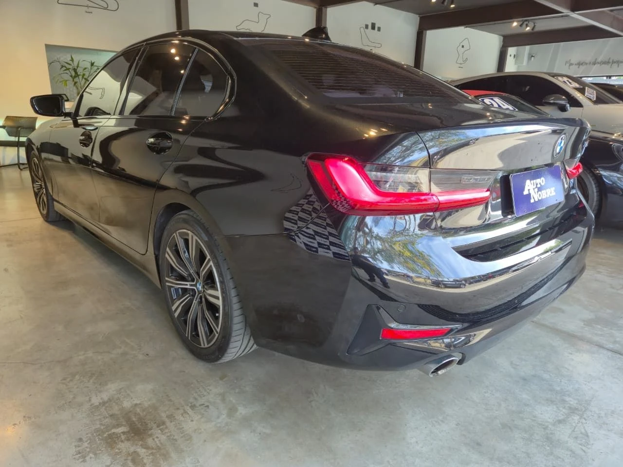 BMW 320I