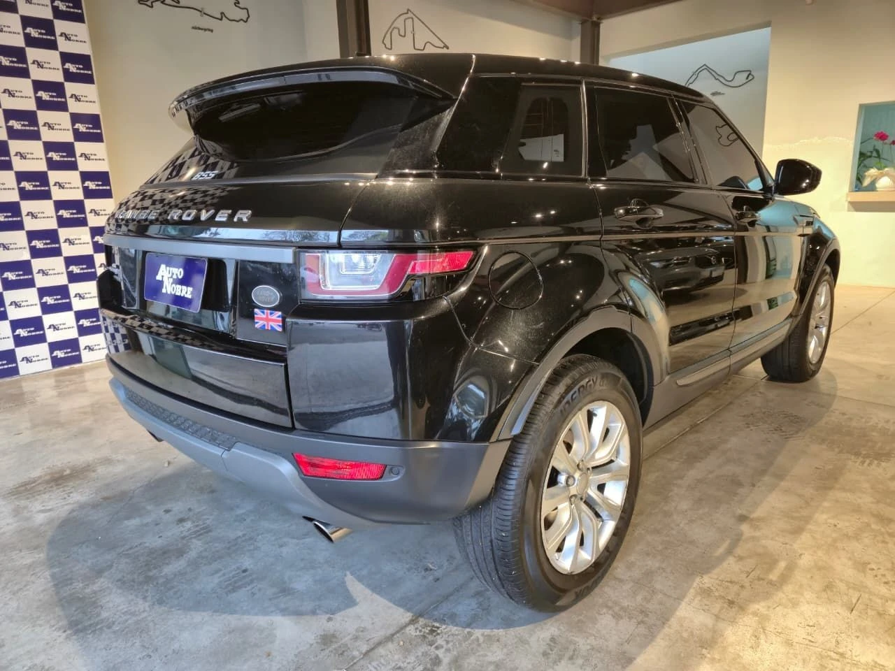 LAND ROVER RANGE ROVER EVOQUE