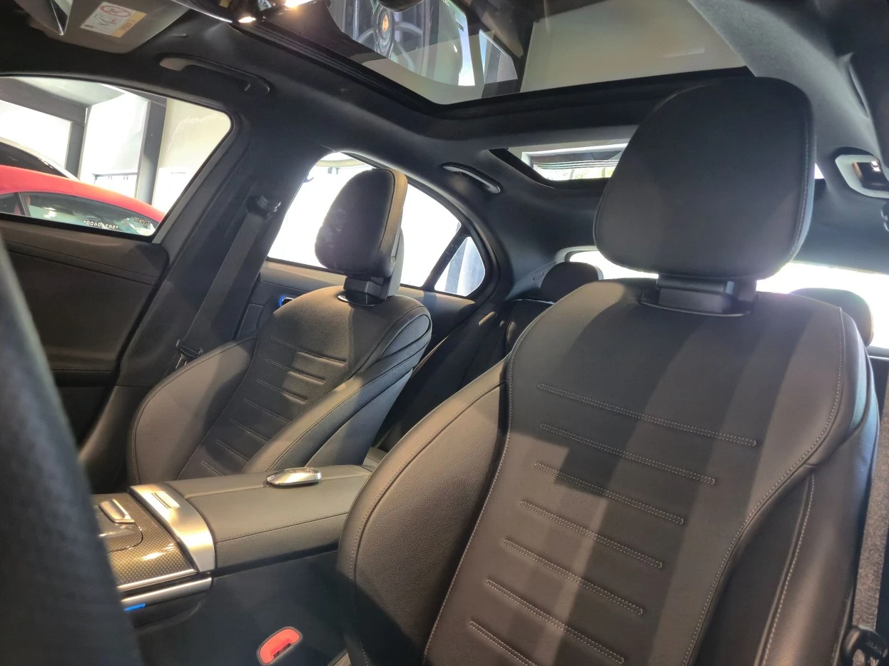 MERCEDES-BENZ C 300