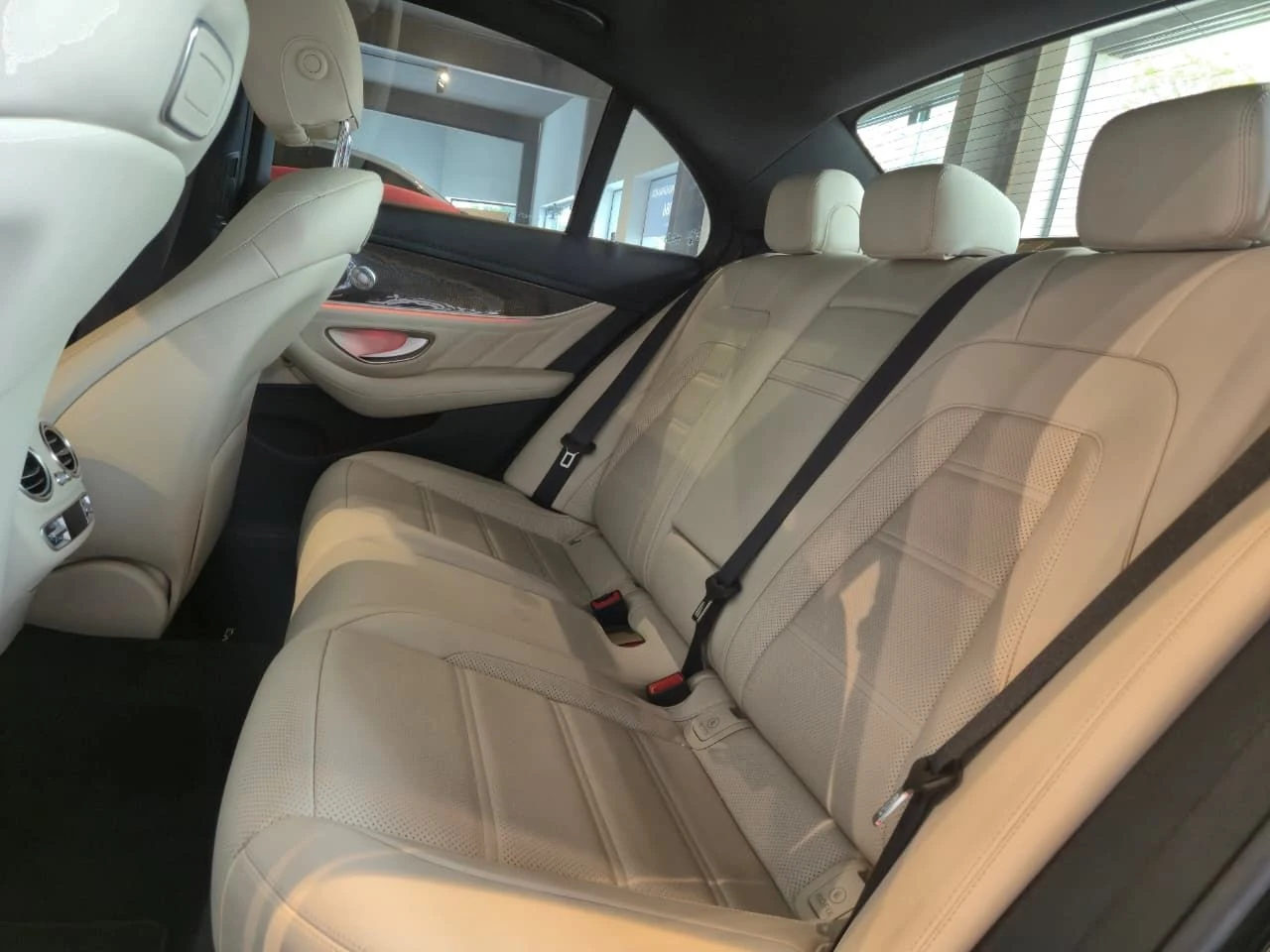 MERCEDES-BENZ E 43 AMG